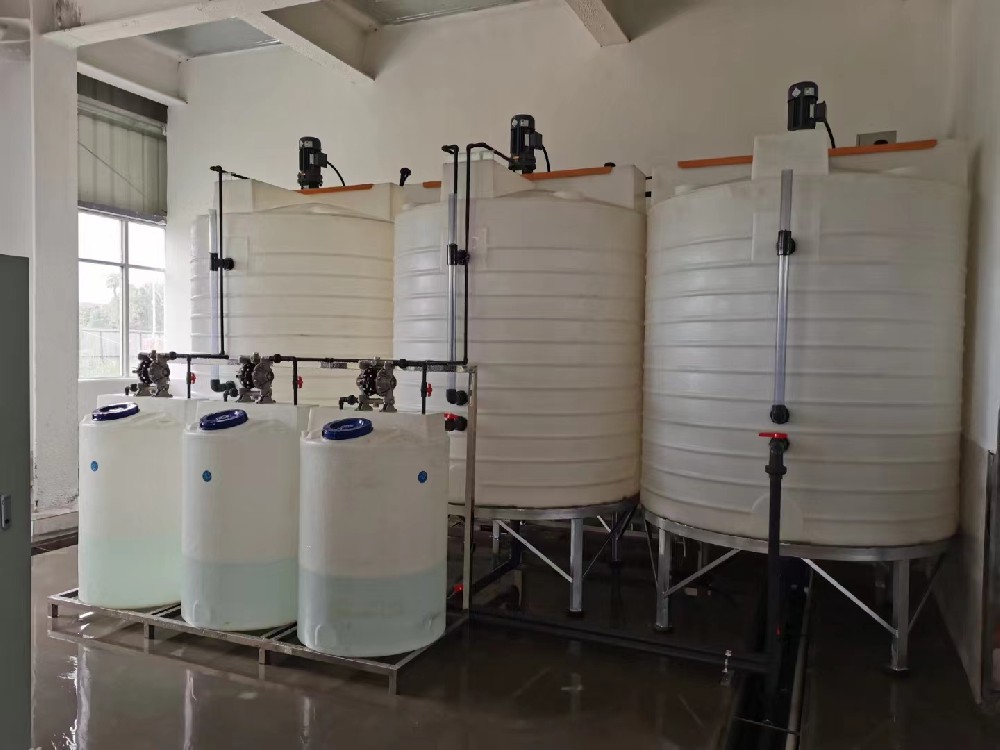 客户水处理仓库实拍