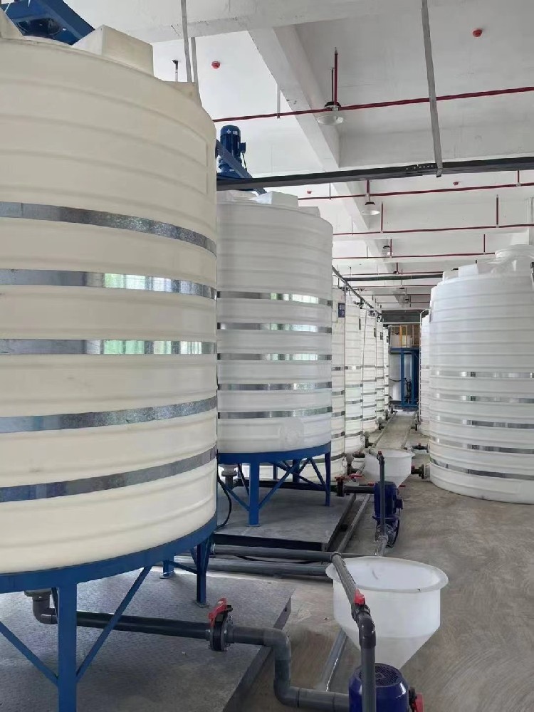 吉安合成复配设备安装调试完成